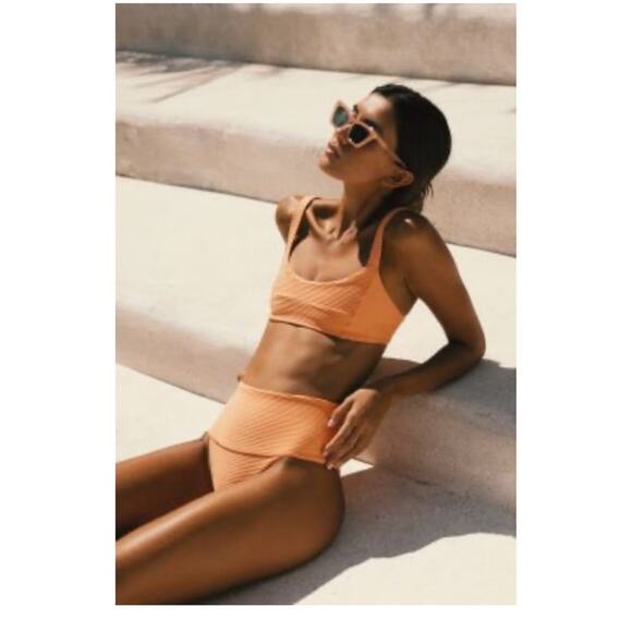 L Space Jess Ribbed Bikini Top in Tangy Pullover Peach Light Orange Sz Small - Picture 2 of 5